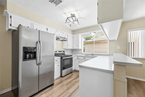 6931 Sandy Knolls Drive, Spring, TX 77379