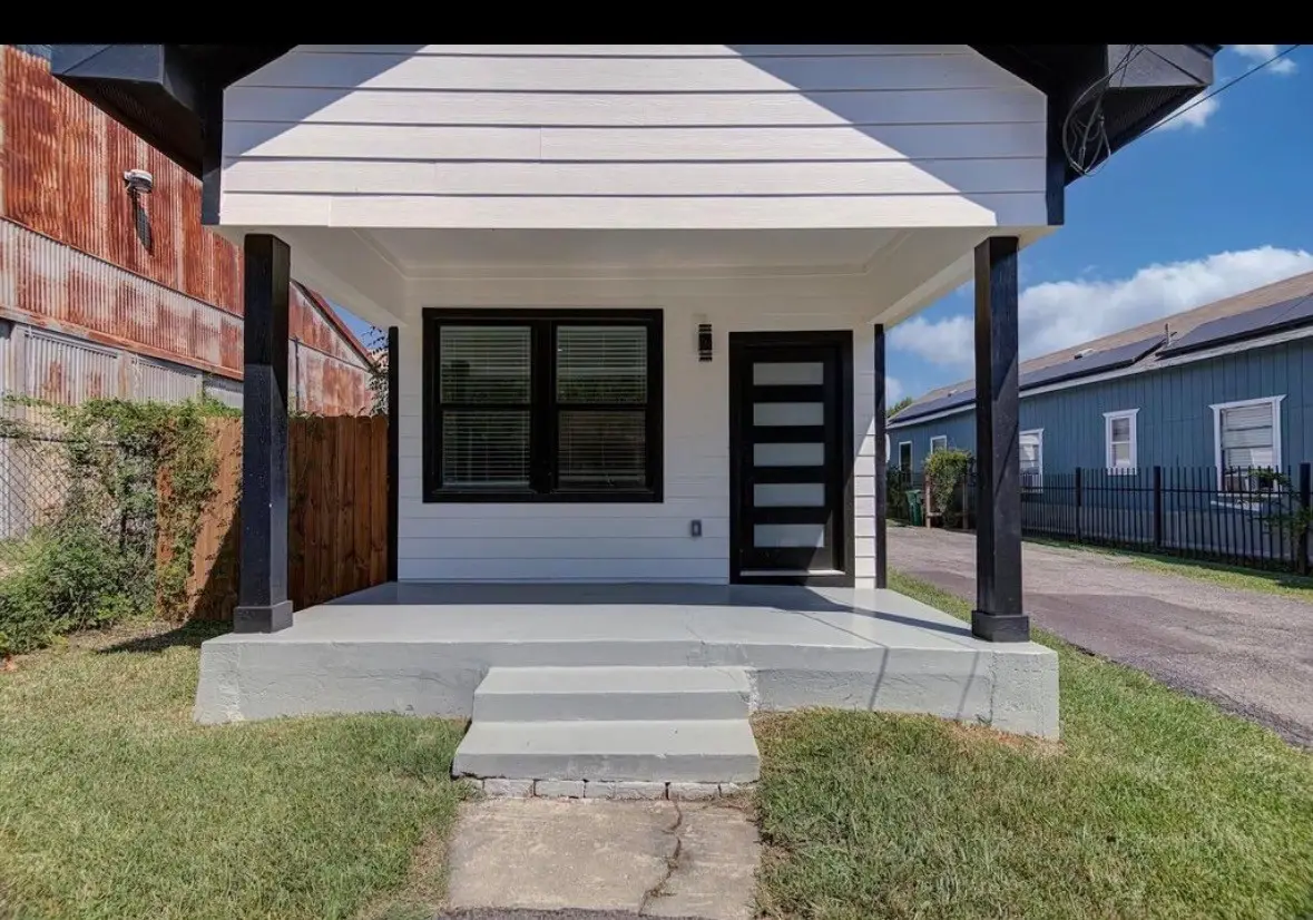 7001 1/2 Avenue P, Houston, TX 77011 - #1