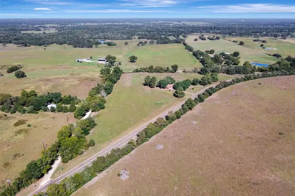 14826 Fm 1452 W, Normangee, TX 77871