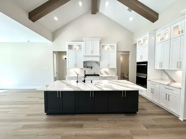 8256 Cavell Court, Montgomery, TX 77316