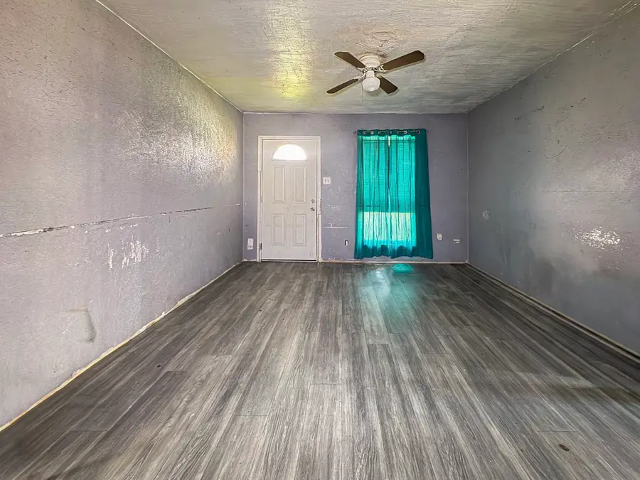 9401 Heatherside Street, Houston, TX 77016 - Image #3