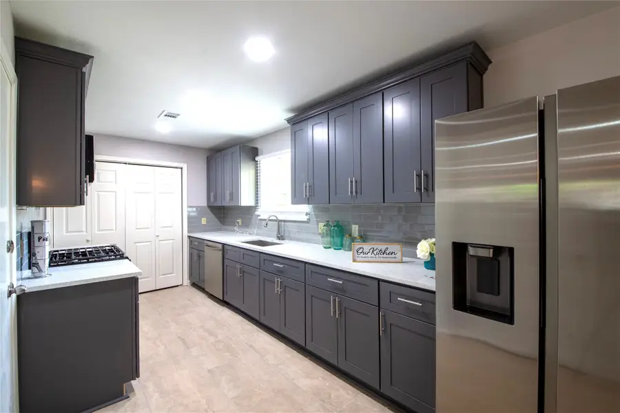 1011 Twinbrooke Drive, Houston, TX 77088 - Image #2