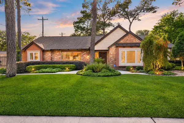 4615 Golf Drive, Houston, TX 77018