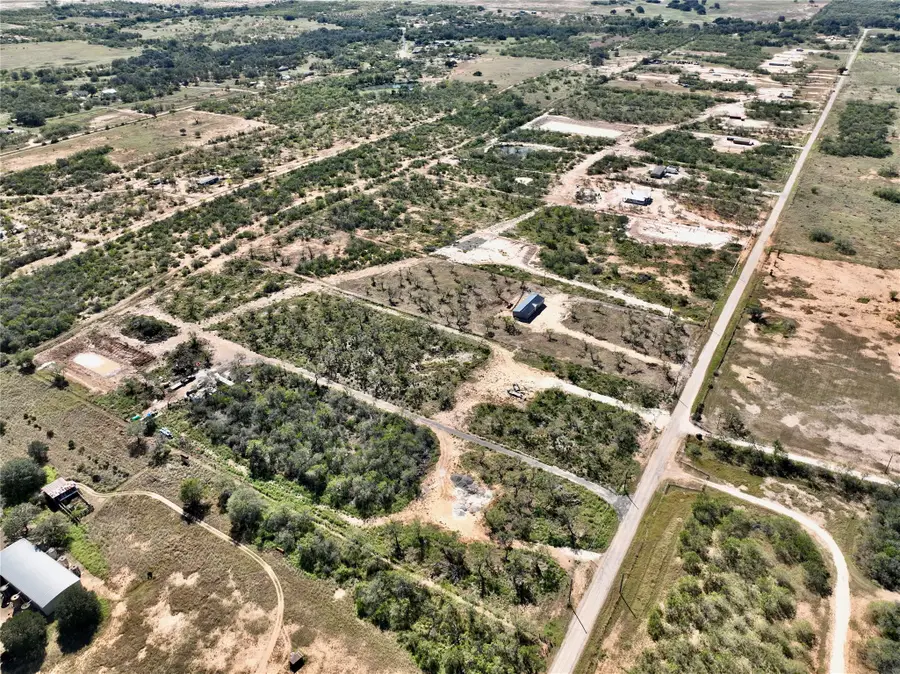 2105 County Road 124, Floresville, TX 78114 - #3