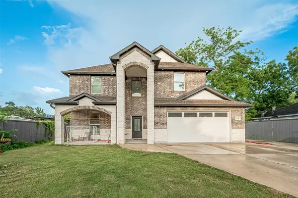 9534 Irby Street, Houston, TX 77088