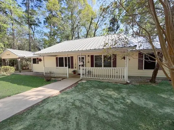 123 Sea Gull Drive, Livingston, TX 77351