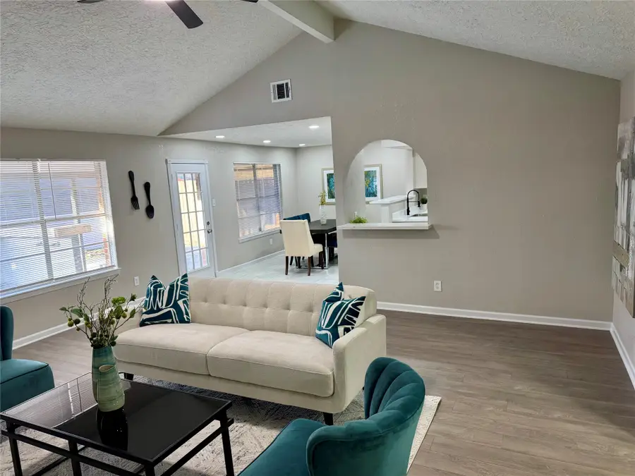 10106 Hillridge Road, La Porte, TX 77571 - #3