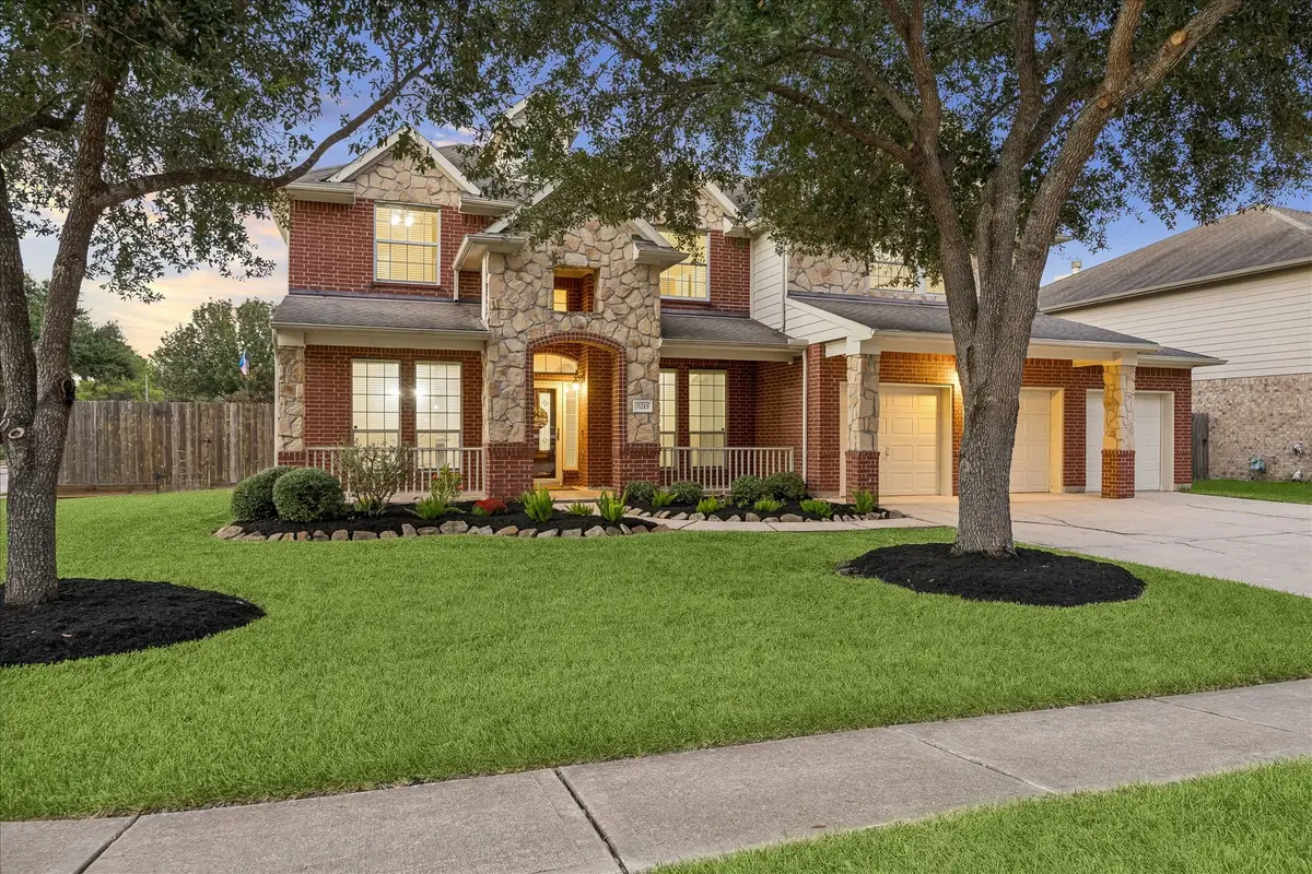 3215 Wonard Drive, Pearland, TX 77581 - #1