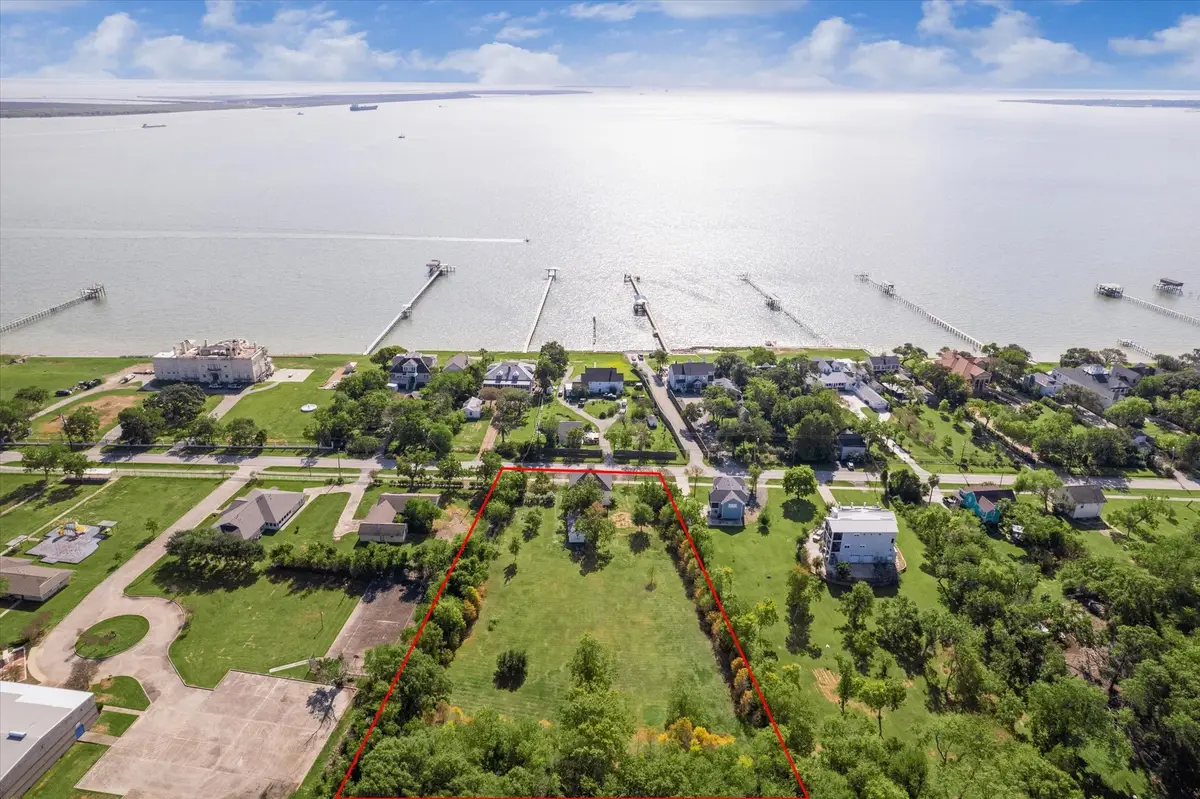 618 Bayridge Road, La Porte, TX 77571 - Image #1