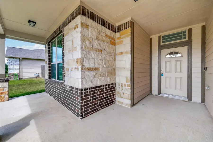 207 White Wing Lane, Sealy, TX 77474 - #2