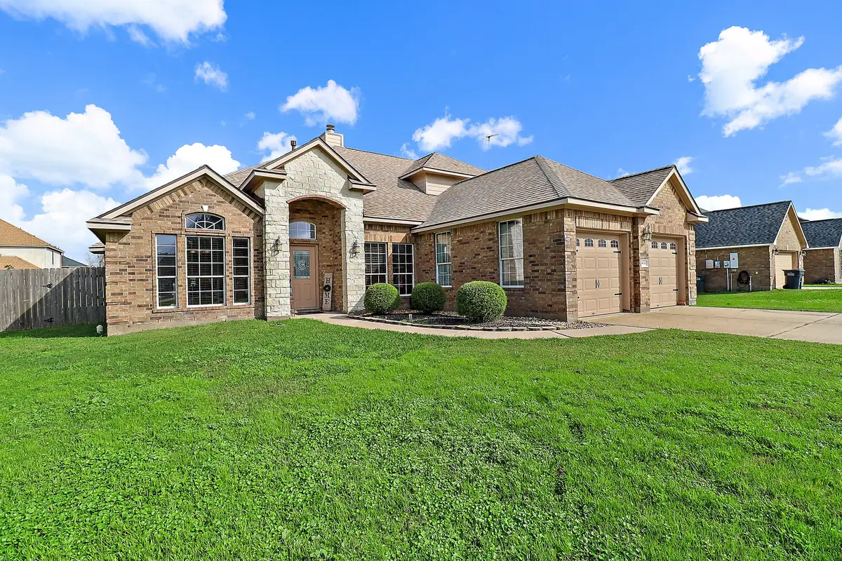 9618 Crestwood Drive, Baytown, TX 77523 - Image #1