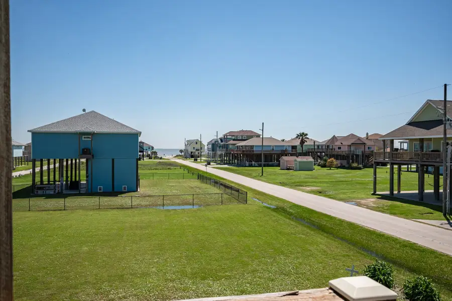 854 West Lane, Crystal Beach, TX 77650 - #3