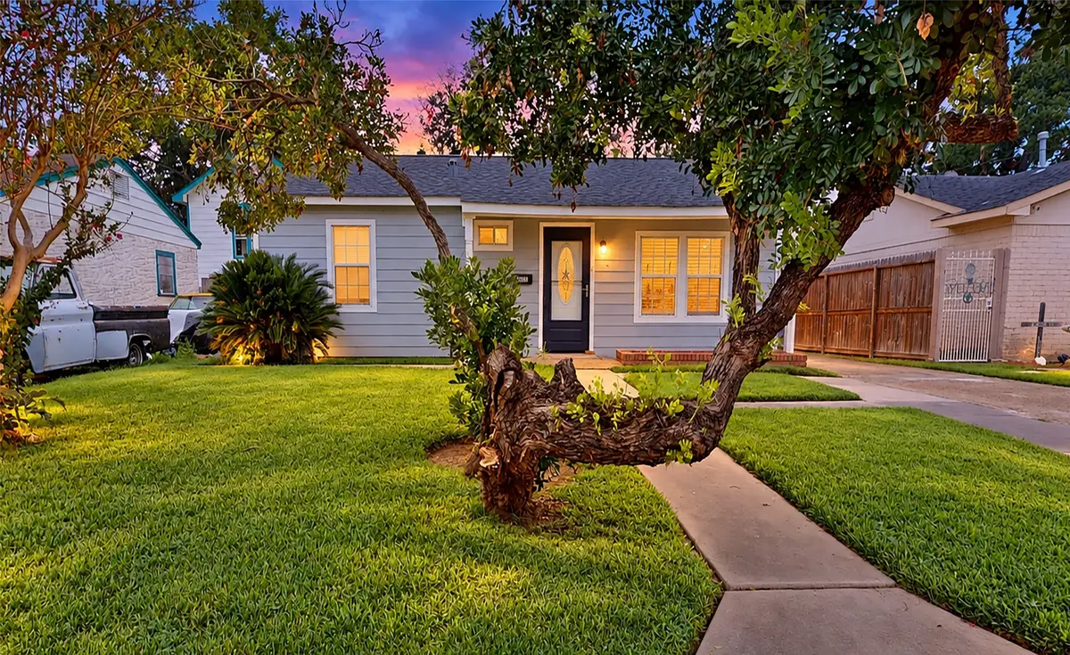 607 W Park Street, Sugar Land, TX 77498 - #1
