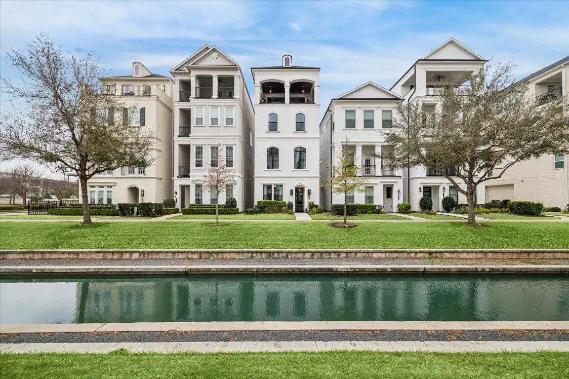 818 Dunleigh Meadows Lane, Houston, TX 77055 - #1