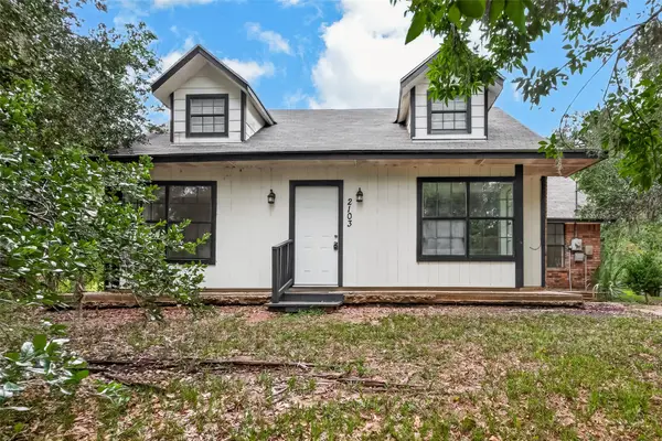 2103 Bayou Drive, Lake Jackson, TX 77566