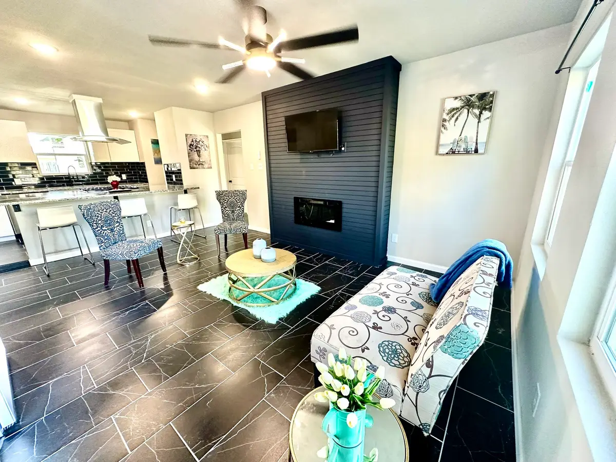 10 Gulf Lane, Galveston, TX 77550 - #1