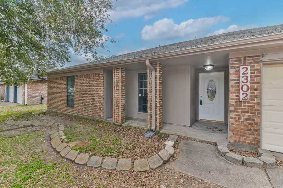 2302 E Clare Street, Deer Park, TX 77536 - #2