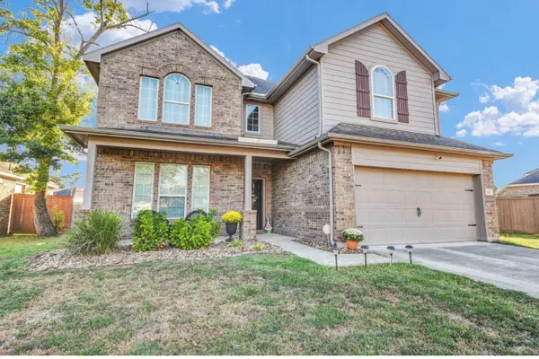 203 Canvasback Drive, Clute, TX 77531