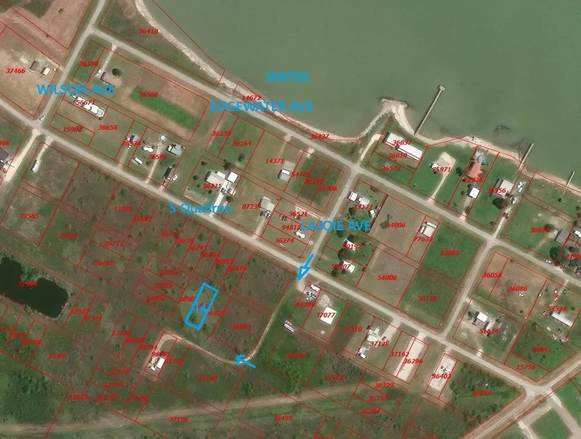 14 S Quailrun Avenue, Port Lavaca, TX 77979 - Image #1