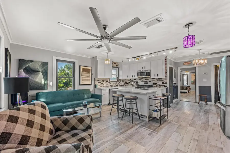 5411 Avenue R 1/2, Galveston, TX 77551 - Image #3