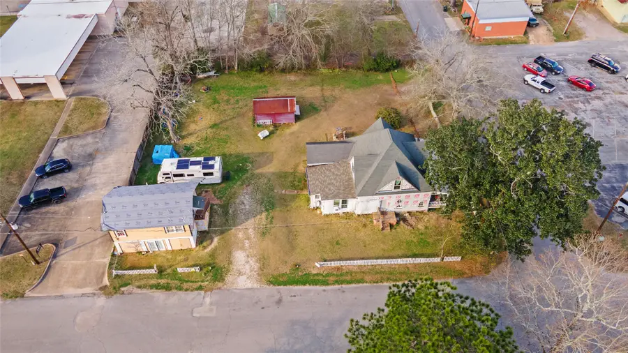 304 W Wheat Street, Woodville, TX 75979 - #2