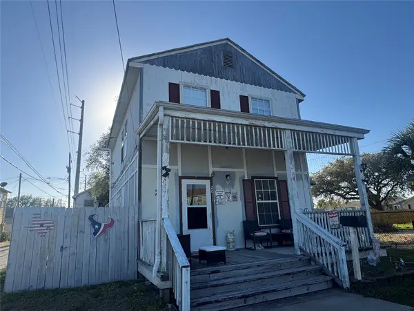 2011 Mary Moody Northen Boulevard, Galveston, TX 77551