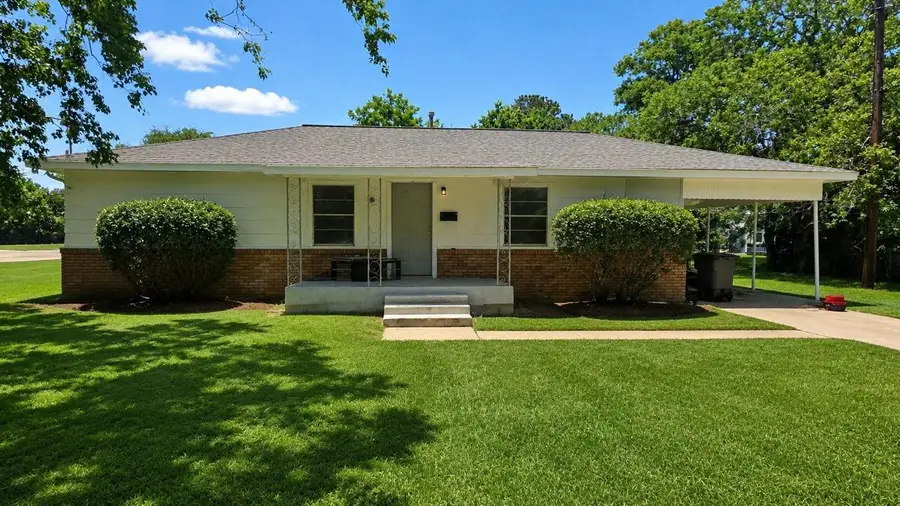 2616 Elm Avenue, Bay City, TX 77414 - #2