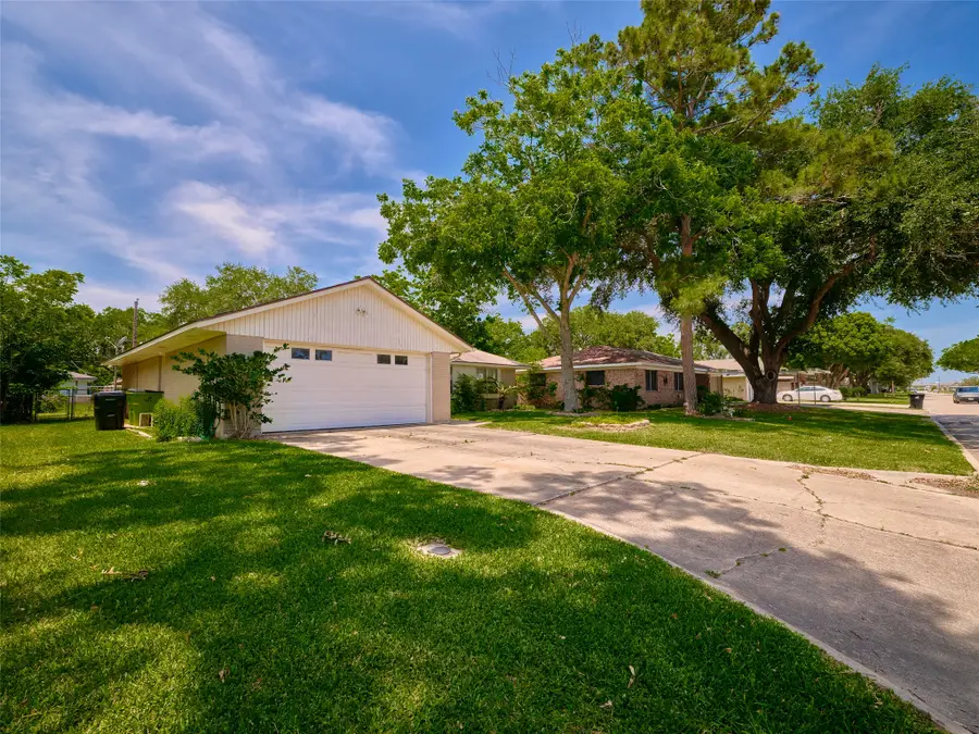1426 Mahlmann Street, Rosenberg, TX 77471 - #3
