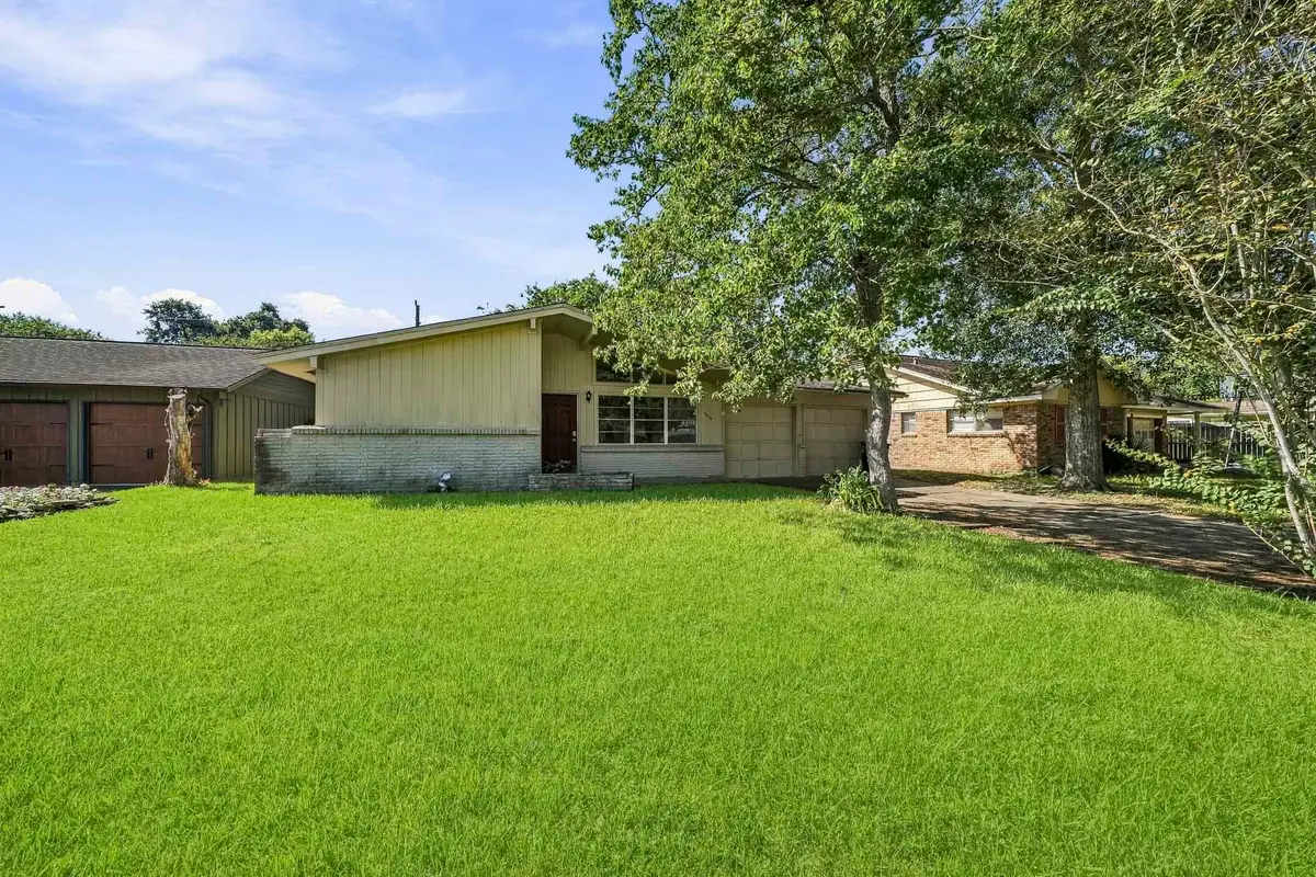 7043 Hendon Lane, Houston, TX 77074 - #1
