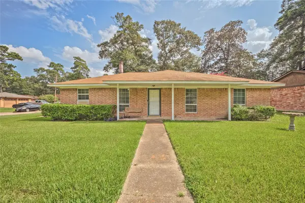 1914 Woodway Drive, Woodbranch, TX 77357