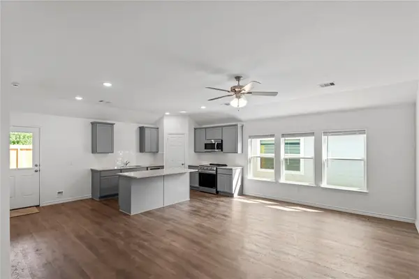 1880 Redwood Lane, Dayton, TX 77535