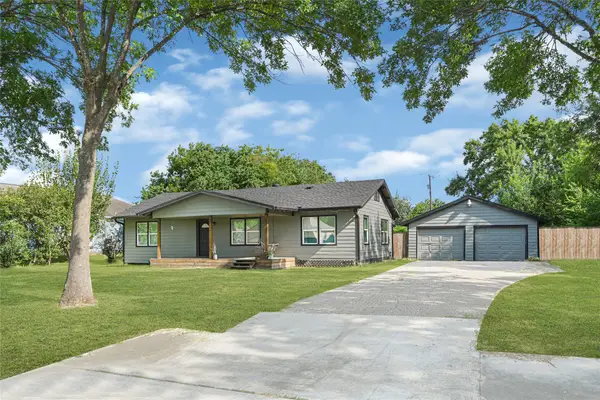 2324 13th Avenue N, Texas City, TX 77590