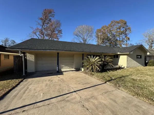 1011 Oak Drive, Liberty, TX 77575