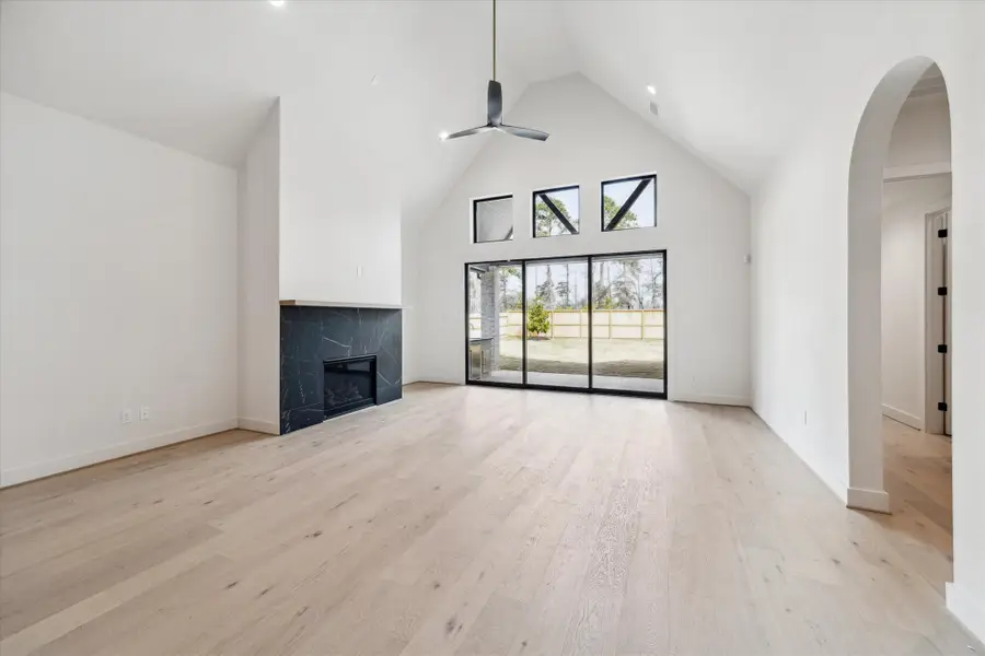 422 Venado View Court, Conroe, TX 77304 - Image #3