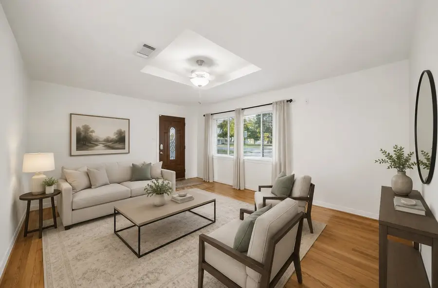 2017 Shadowdale Dr, Houston, TX 77043 - #2