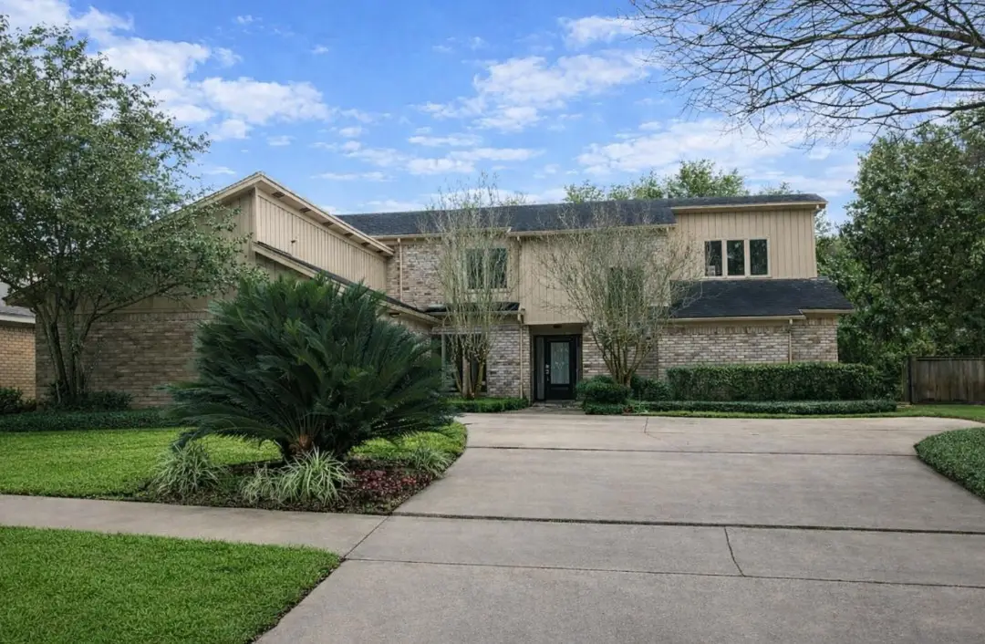 3927 Pleasant Valley Drive, Missouri City, TX 77459 - #1