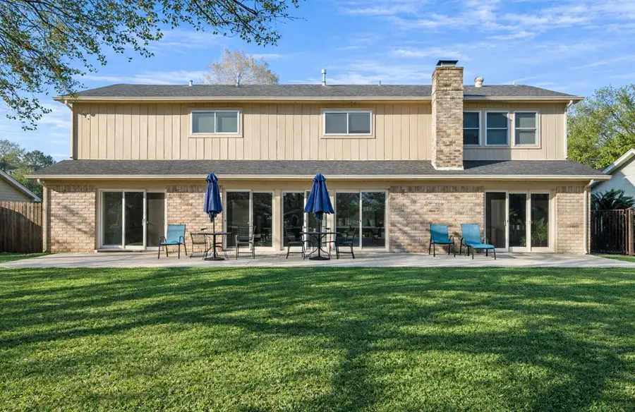 3927 Pleasant Valley Drive, Missouri City, TX 77459 - #2