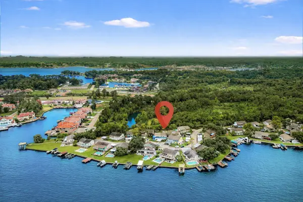 88 Lakeview Village, Conroe, TX 77356