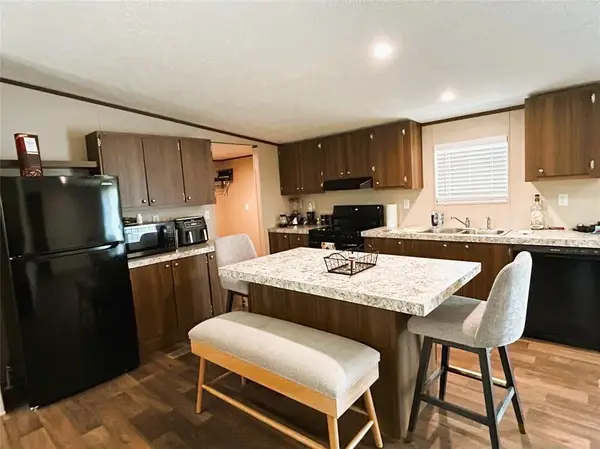 582 Road 5605, Cleveland, TX 77327