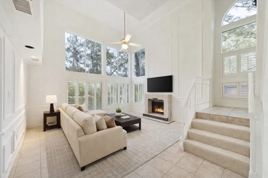 12 Lakeridge Drive, The Woodlands, TX 77381 - Image #2