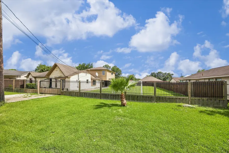 511 Avenue I, South Houston, TX 77587 - #2