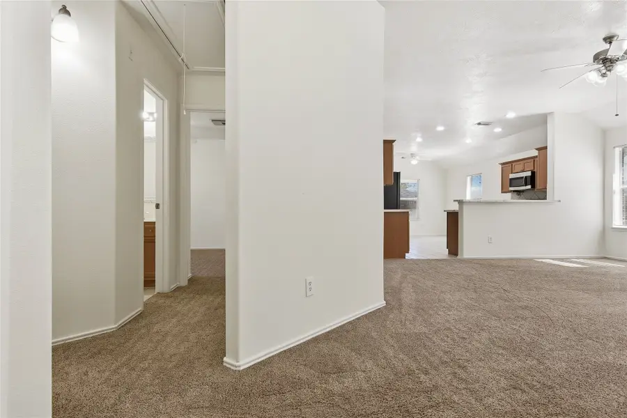 5417 Summer Spring Lane, Rosharon, TX 77583 - Image #3