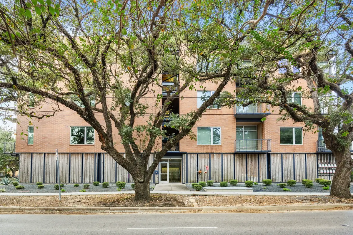 2410 Waugh Drive #4C, Houston, TX 77006 - Image #1
