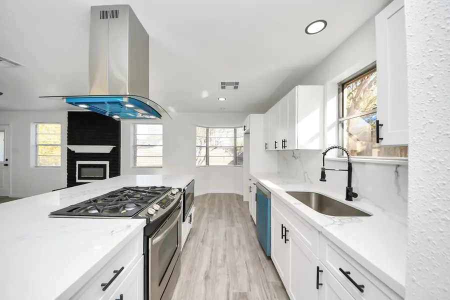 7318 Castleview Lane, Missouri City, TX 77489 - Image #2