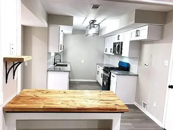 7218 Stonegate Drive, Houston, TX 77040 - #2
