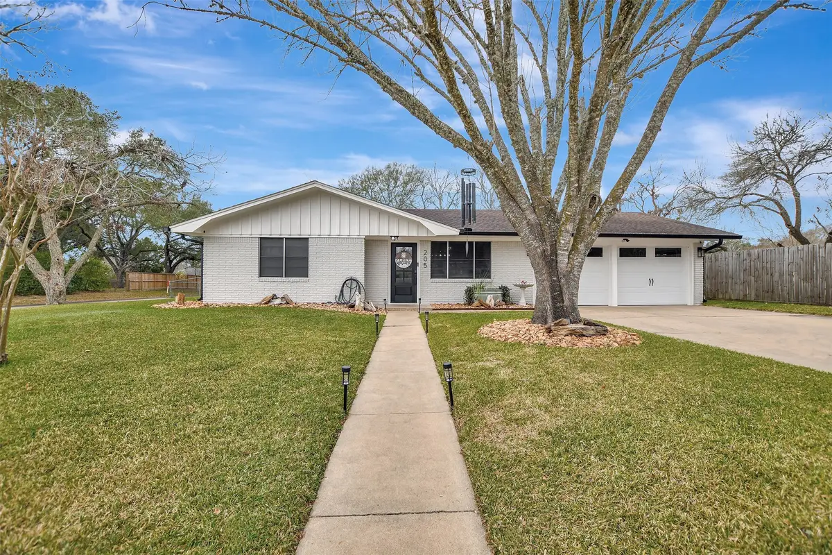 205 Munz Street, Brenham, TX 77833 - Image #1