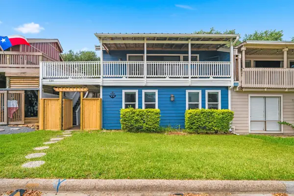 130 April Point Drive N, Conroe, TX 77356