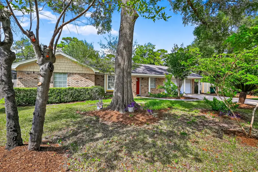 10302 Ivyridge Road, Houston, TX 77043 - Image #2