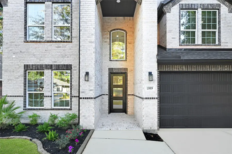 13919 Fountainview Drive, Montgomery, TX 77356 - Image #3