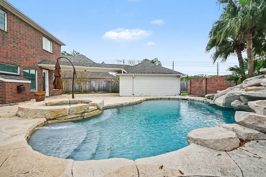 15530 Wooden Oak Court, Houston, TX 77059 - Image #2